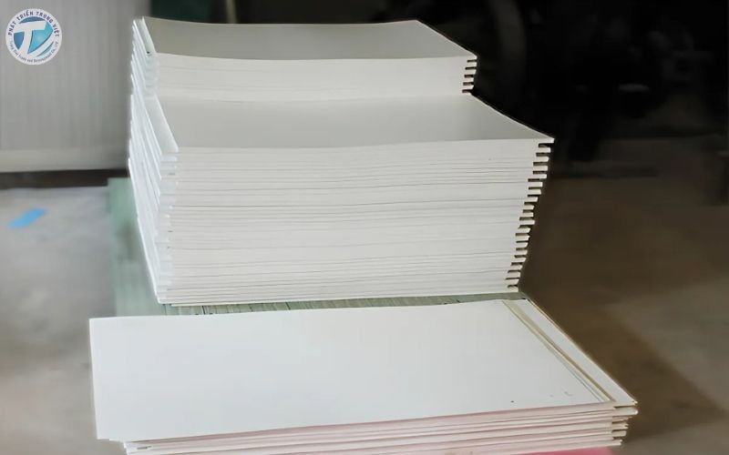 Tấm formex bền bỉ và chống thấm nước
